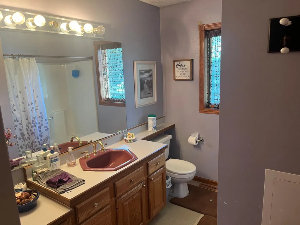301 5th Street SW Hankinson, ND 58041