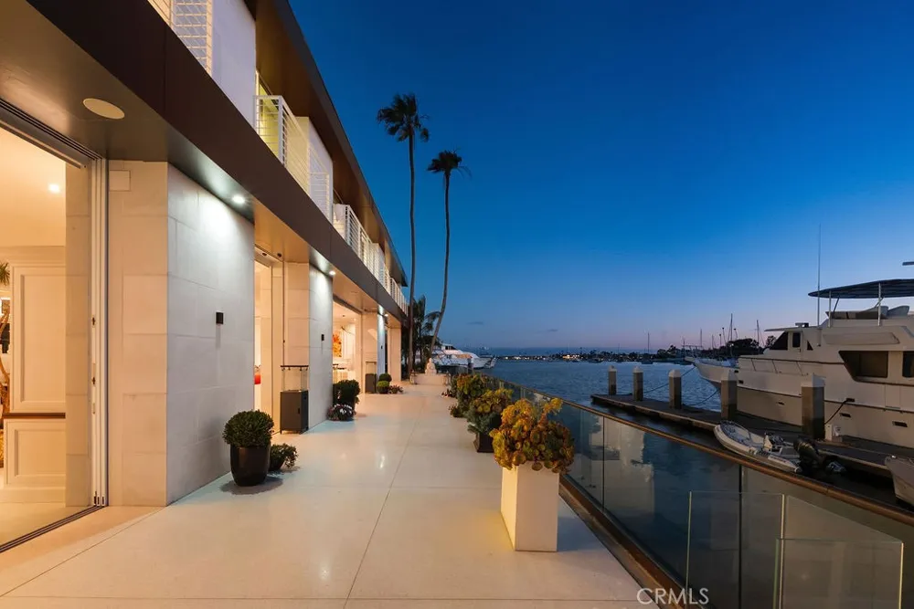 87 Linda Newport Beach, CA 92660