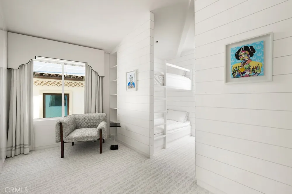 87 Linda Newport Beach, CA 92660