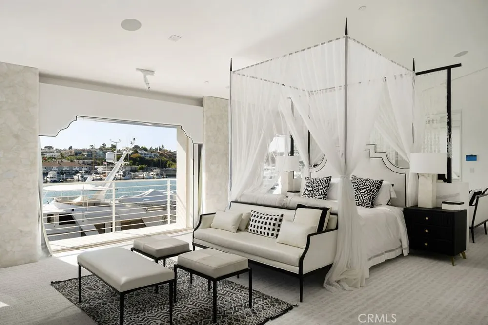 87 Linda Newport Beach, CA 92660