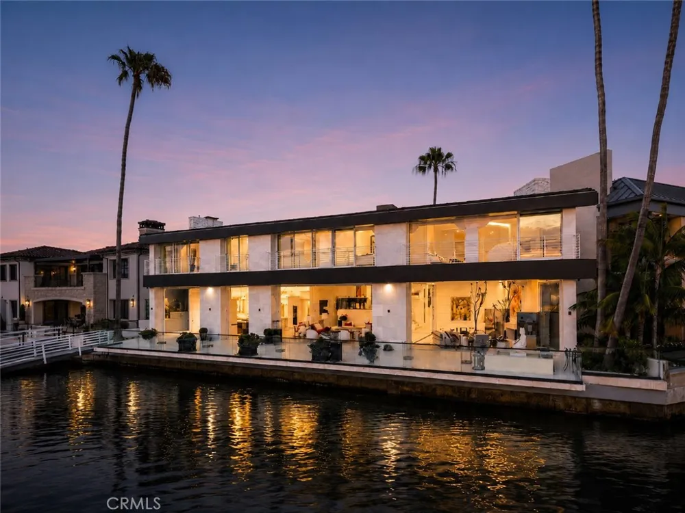 87 Linda Newport Beach, CA 92660