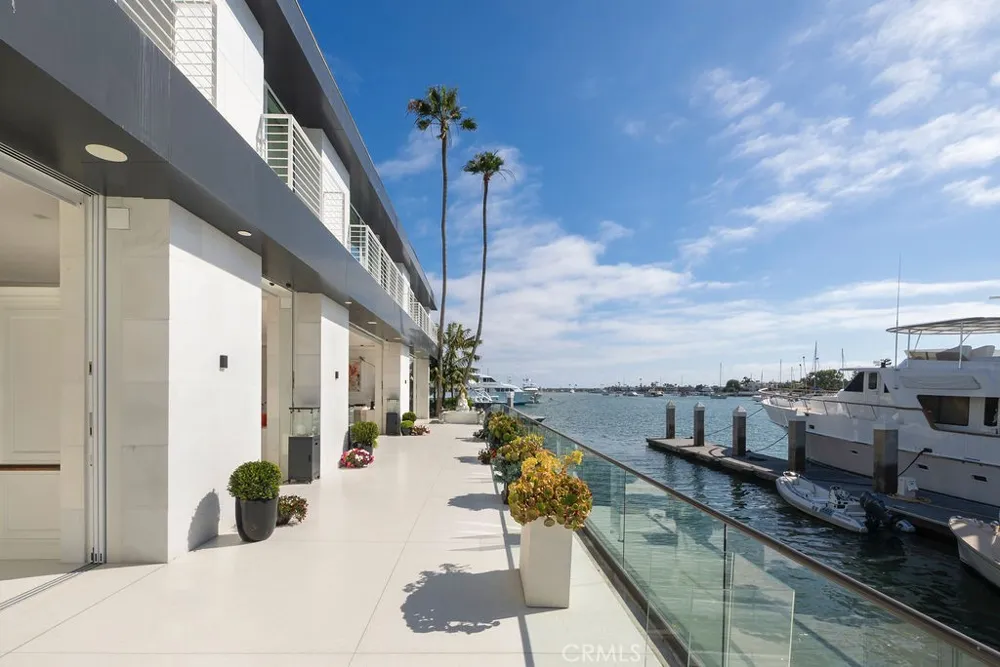 87 Linda Newport Beach, CA 92660
