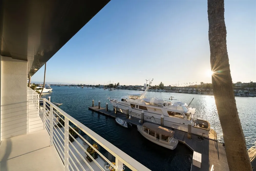 87 Linda Newport Beach, CA 92660