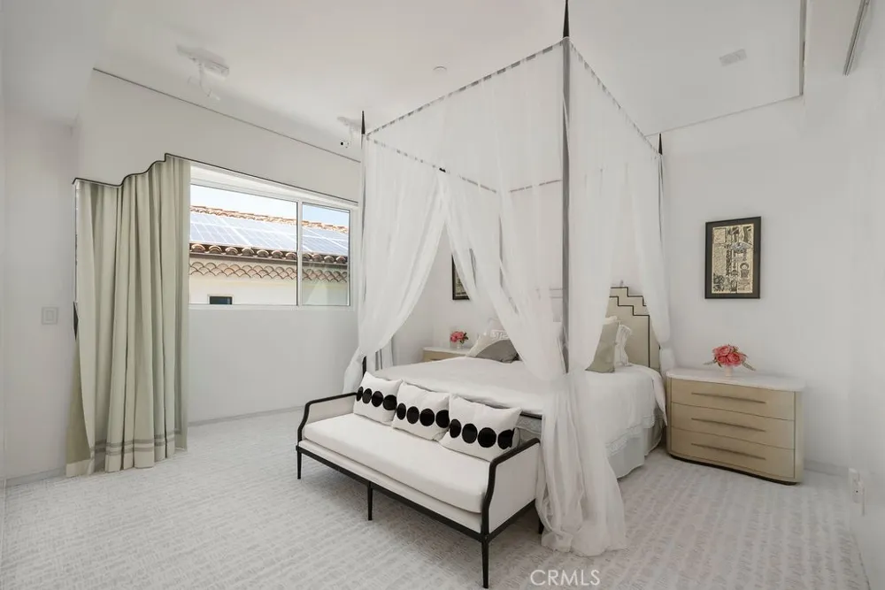 87 Linda Newport Beach, CA 92660