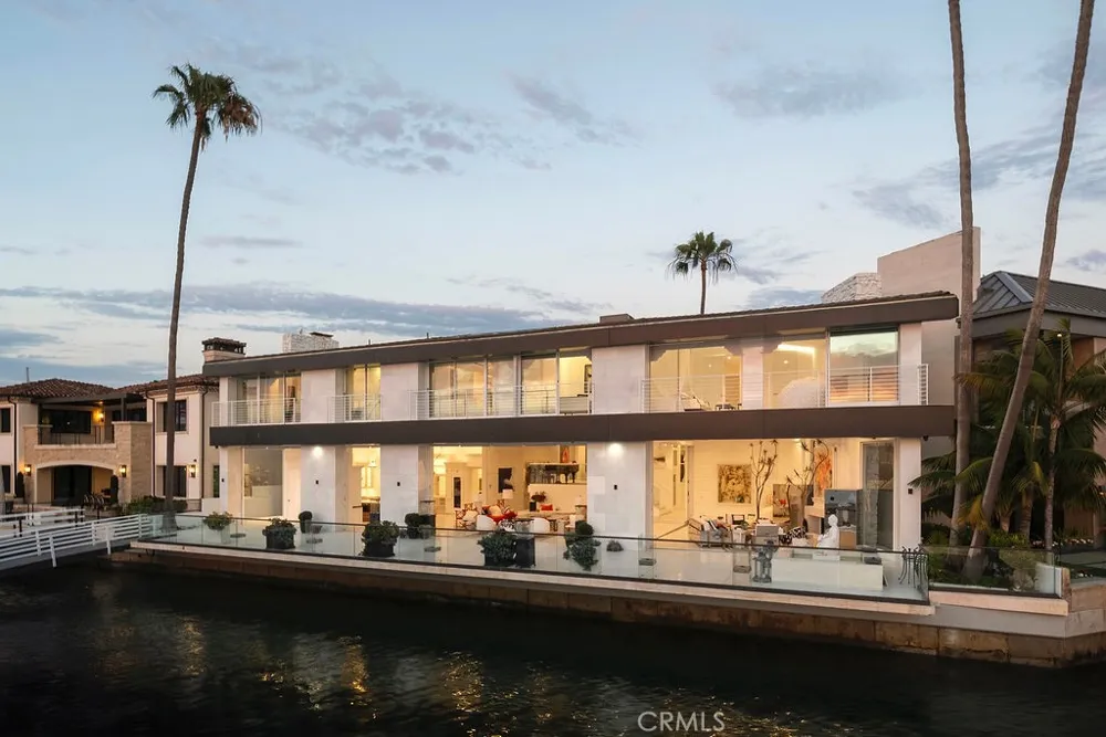 87 Linda Newport Beach, CA 92660