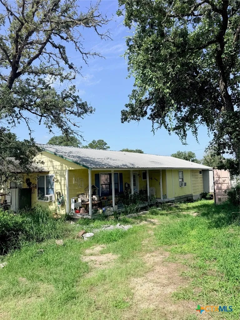 140 Mackie Lane Seguin, TX 78155