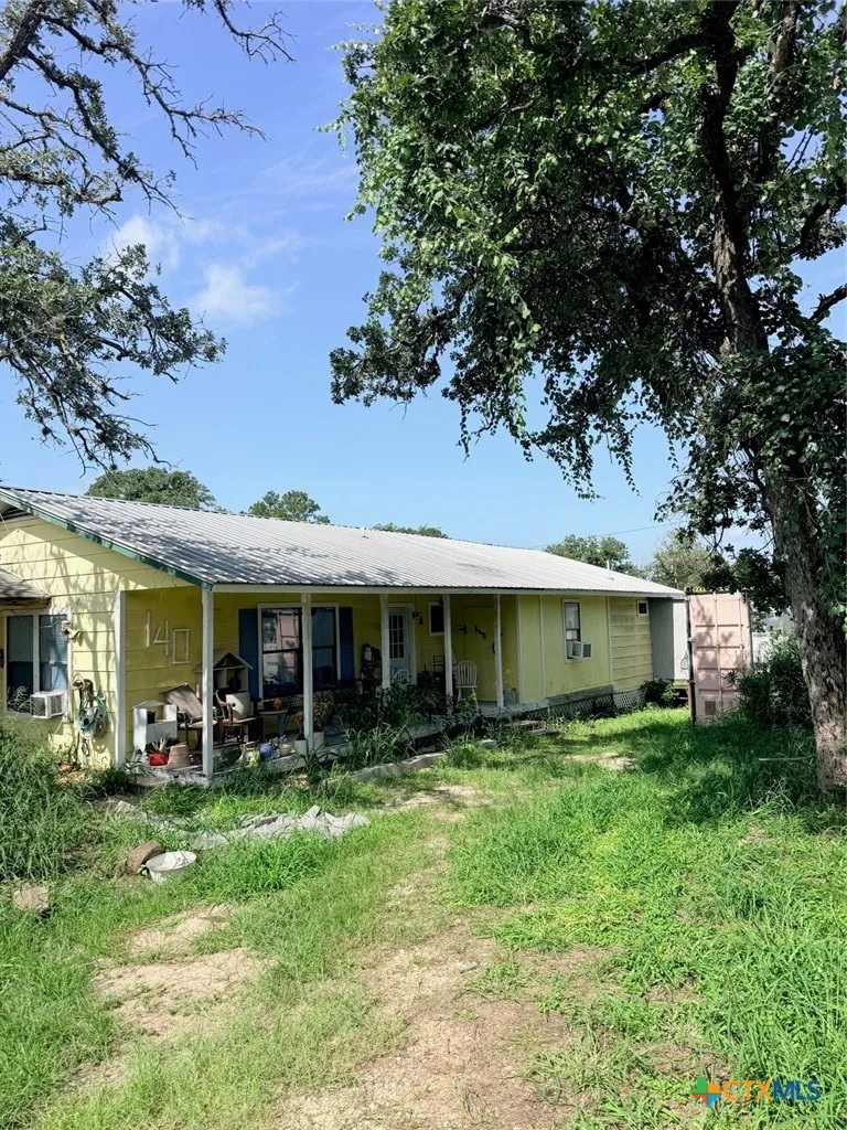 140 Mackie Lane Seguin, TX 78155