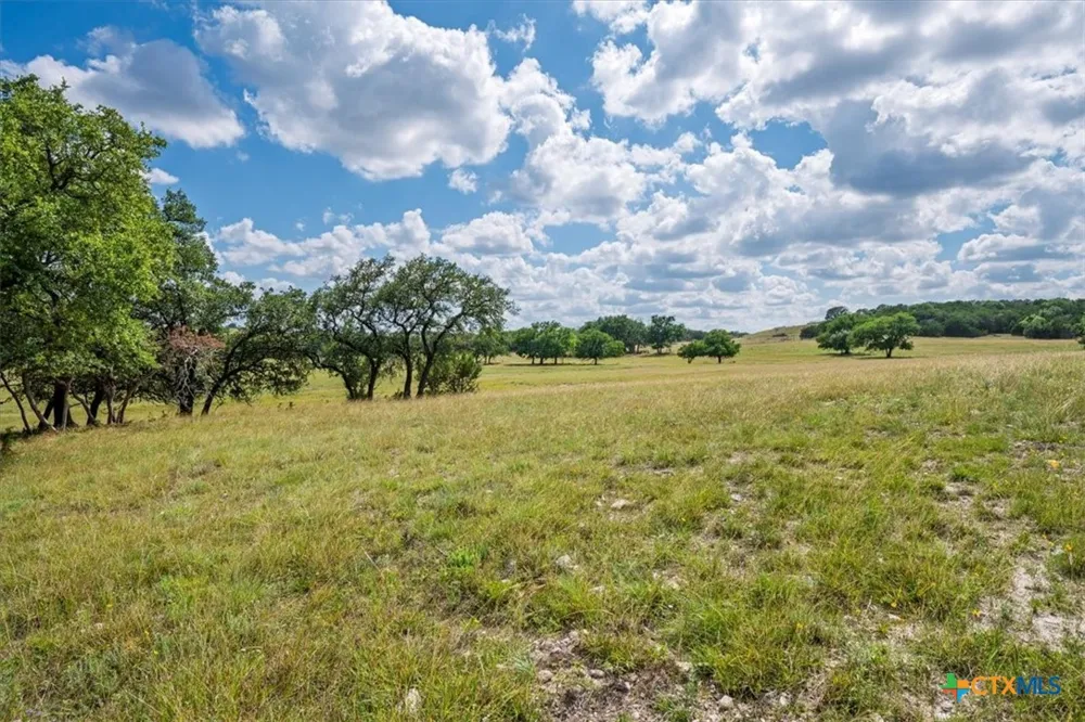 2340 County Road 152 Purmela, TX 76566