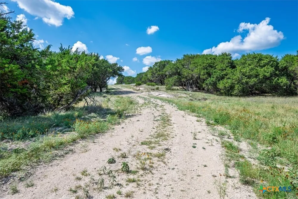 2340 County Road 152 Purmela, TX 76566