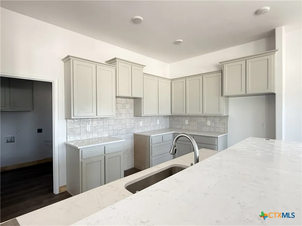 5242 Lassen Lane Belton, TX 76513