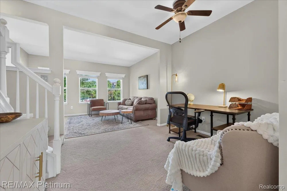 1602 Pinecroft Ln. Howell City, MI 48855