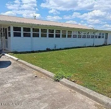 992 Shelly Rd Decherd, TN 37324