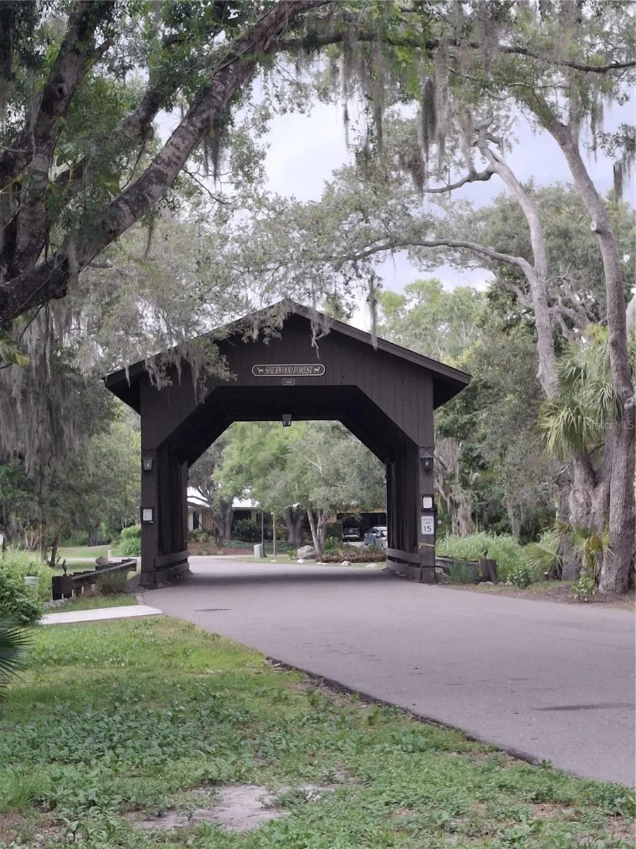 4424 FRIAR TUCK LANE Sarasota, FL 34232