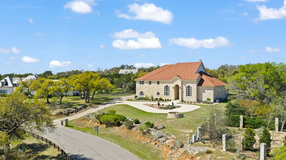 2180 La Ventana Parkway Driftwood, TX 78619