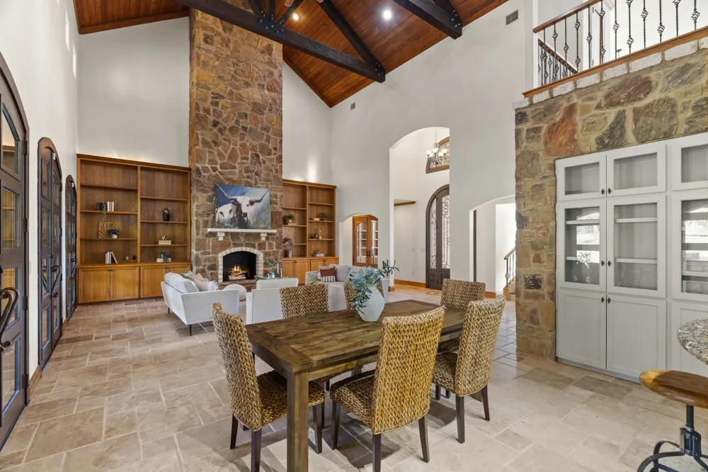 2180 La Ventana Parkway Driftwood, TX 78619