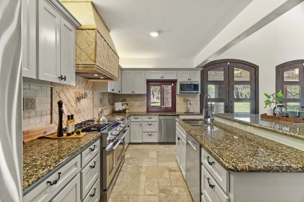 2180 La Ventana Parkway Driftwood, TX 78619