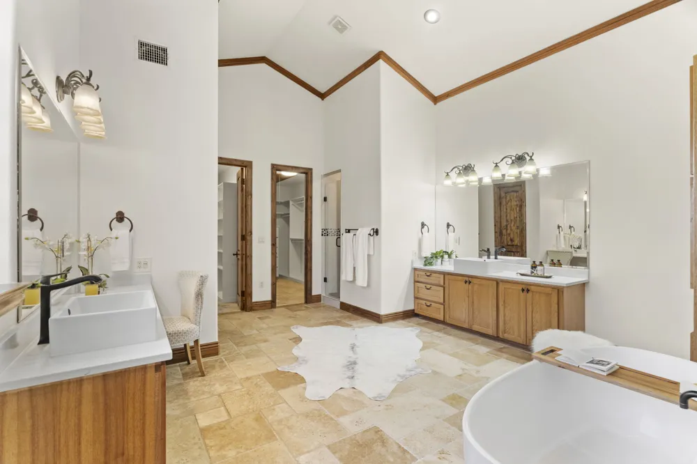 2180 La Ventana Parkway Driftwood, TX 78619