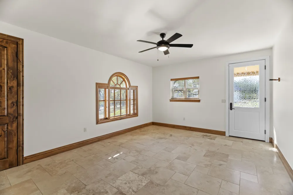2180 La Ventana Parkway Driftwood, TX 78619