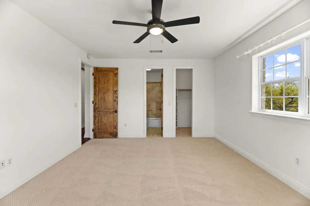 2180 La Ventana Parkway Driftwood, TX 78619