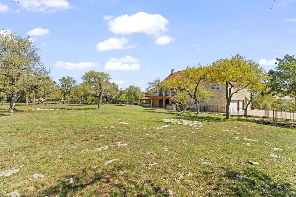 2180 La Ventana Parkway Driftwood, TX 78619