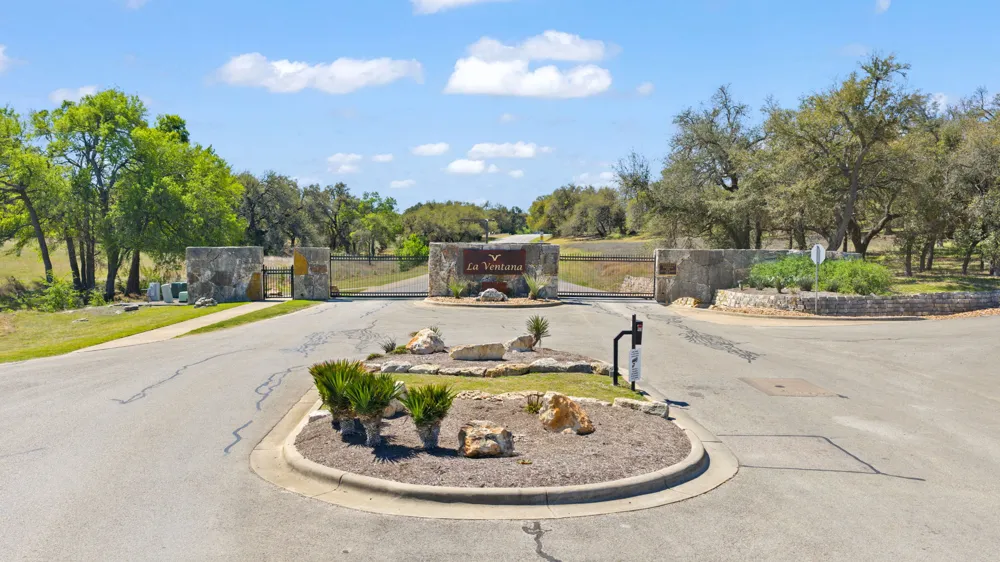2180 La Ventana Parkway Driftwood, TX 78619