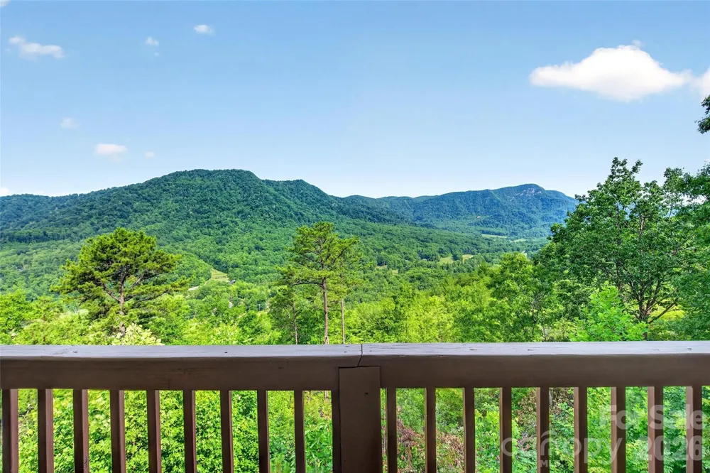 40 E Valley View Drive Marion, NC 28752