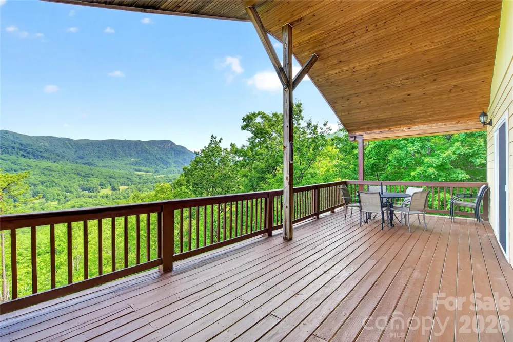 40 E Valley View Drive Marion, NC 28752