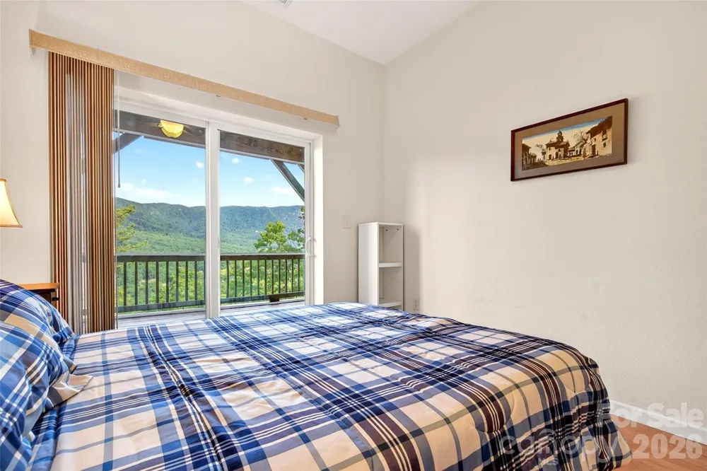 40 E Valley View Drive Marion, NC 28752