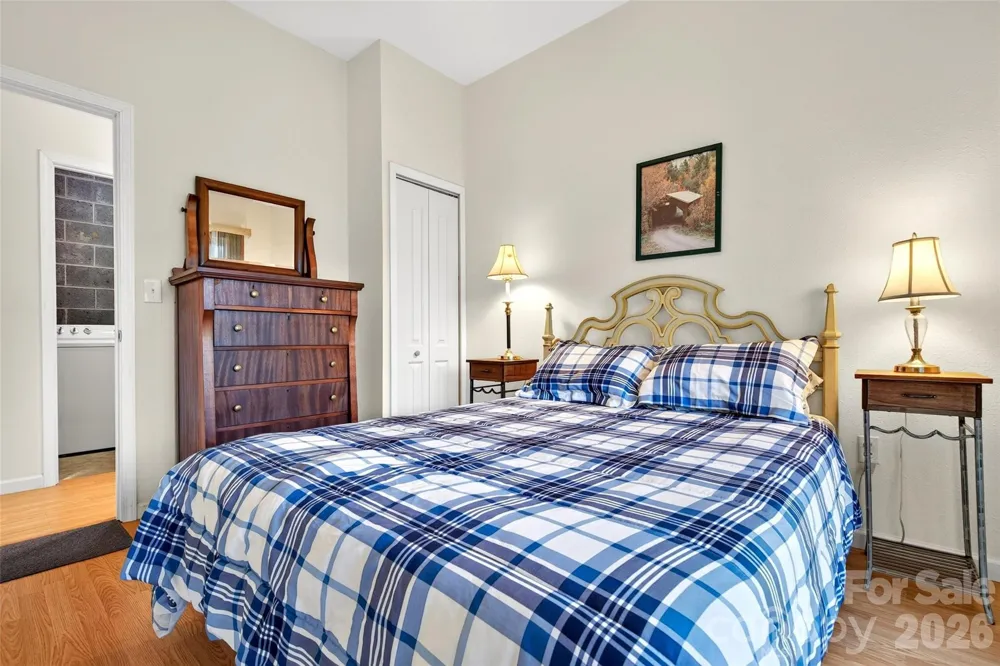 40 E Valley View Drive Marion, NC 28752