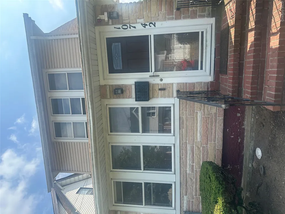 10742 Robard Lane Queens Village, NY 11429