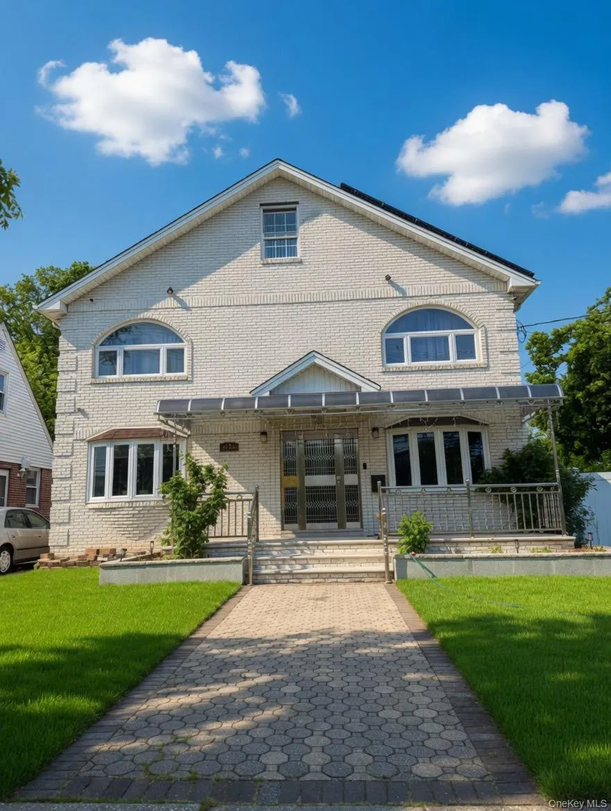 76-53 271st Street New Hyde Park, NY 11040
