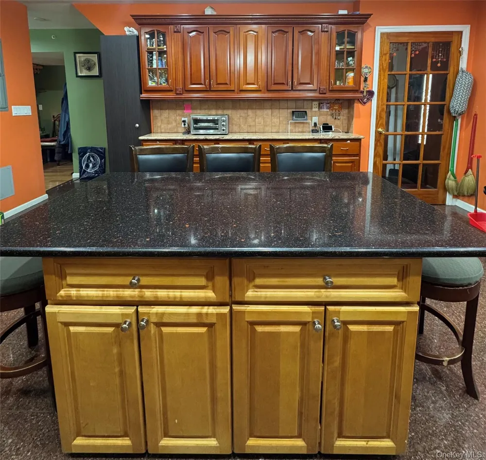 76-53 271st Street New Hyde Park, NY 11040