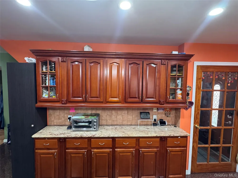 76-53 271st Street New Hyde Park, NY 11040