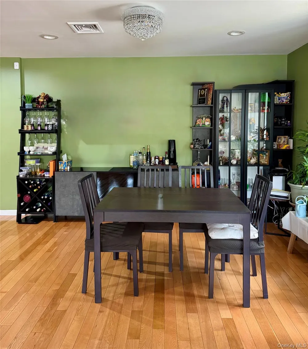 76-53 271st Street New Hyde Park, NY 11040