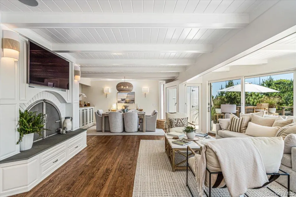 291 Dune Road Westhampton Beach, NY 11978