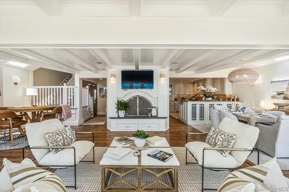 291 Dune Road Westhampton Beach, NY 11978
