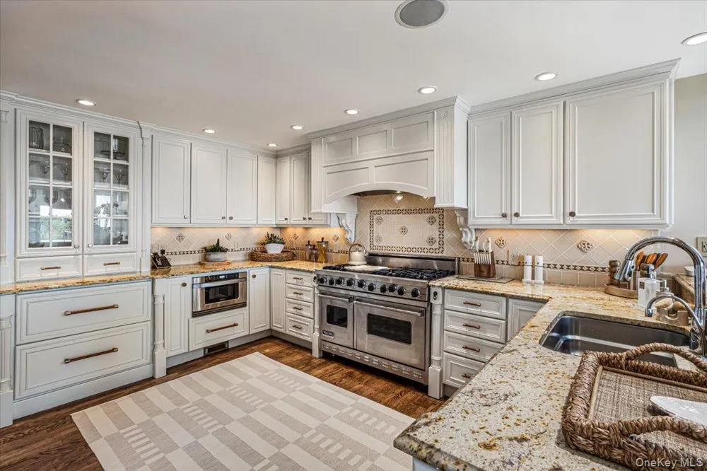 291 Dune Road Westhampton Beach, NY 11978