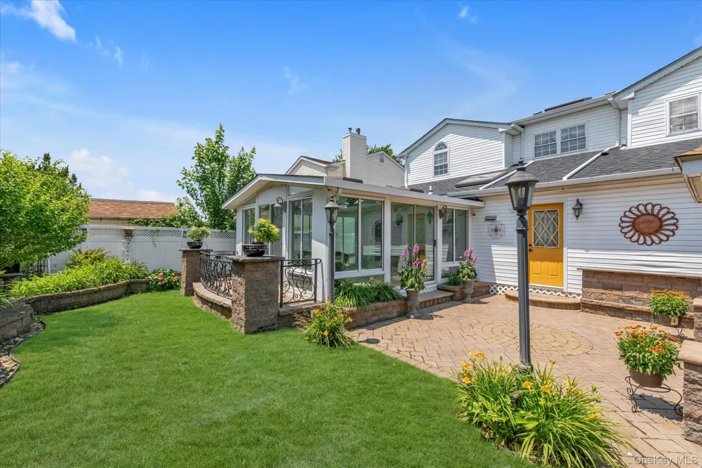 525 11th Street Cedarhurst, NY 11516