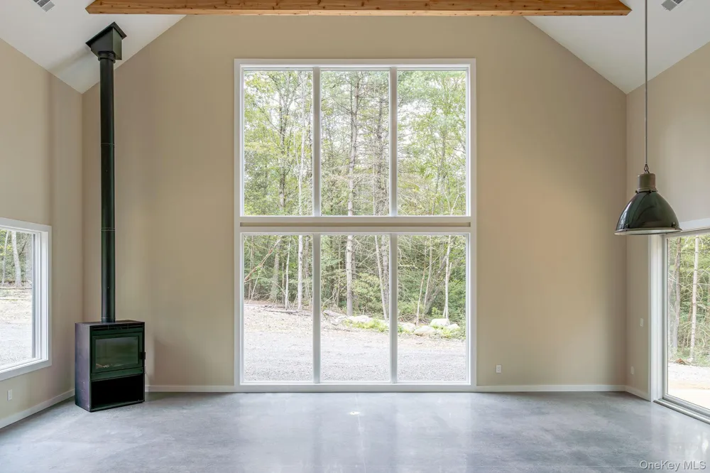 00 Pine Grove Rd Kerhonkson, NY 12446