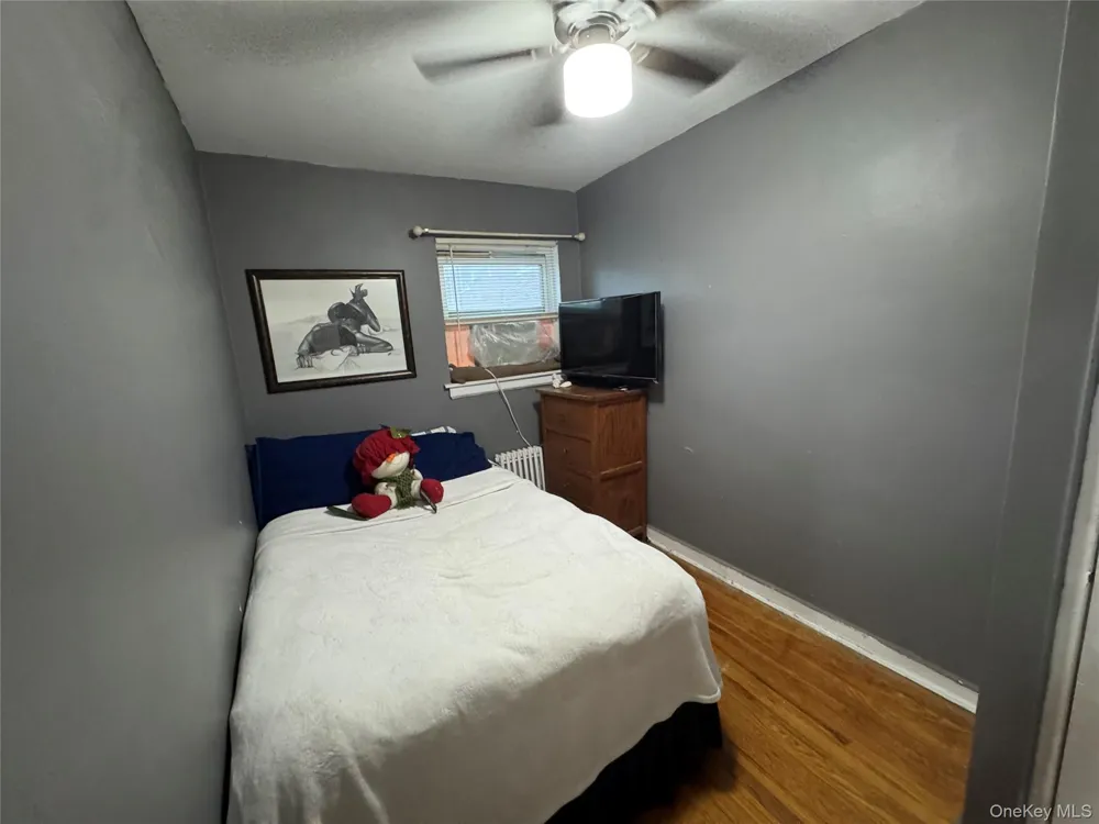 260-38 73 AVENUE #B1 Glen Oaks, NY 11004