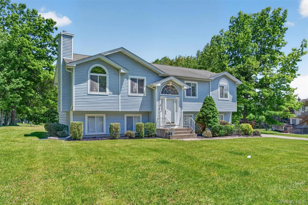 4 Sequoia Trail Highland Mills, NY 10930