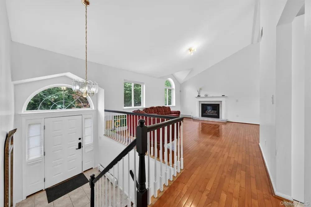 4 Sequoia Trail Highland Mills, NY 10930