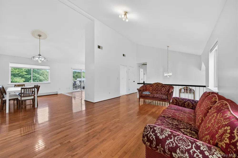 4 Sequoia Trail Highland Mills, NY 10930