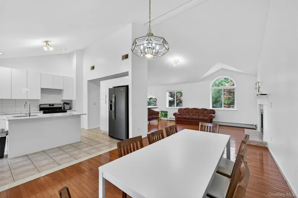 4 Sequoia Trail Highland Mills, NY 10930