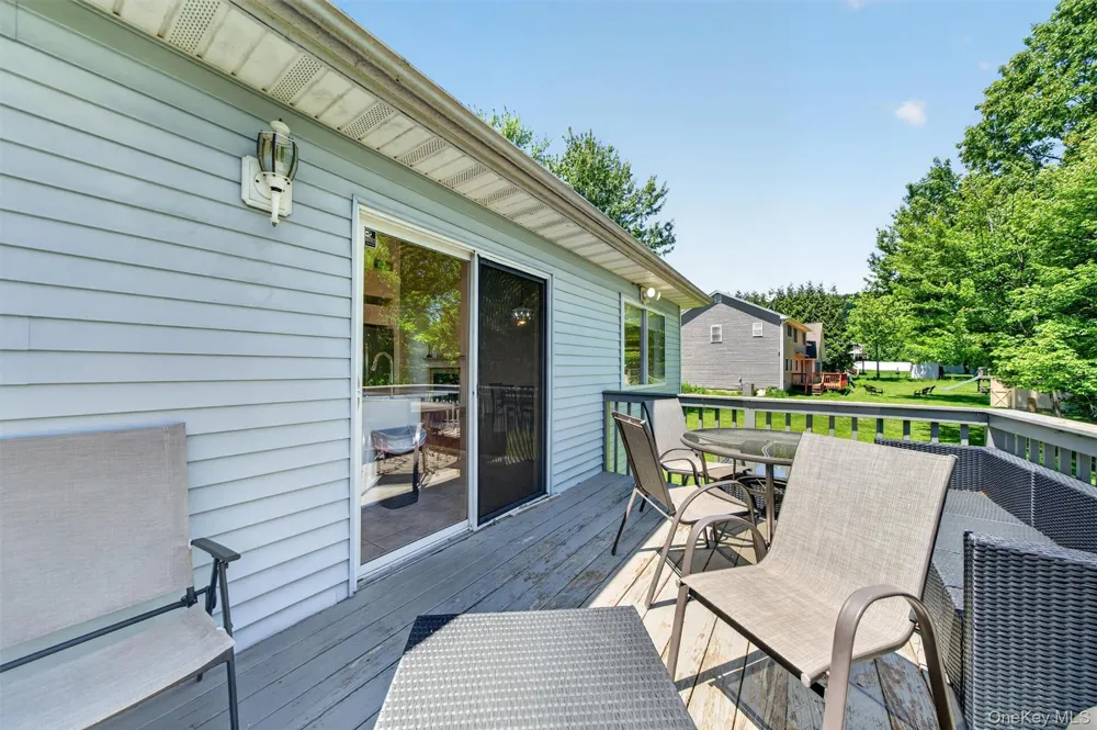 4 Sequoia Trail Highland Mills, NY 10930