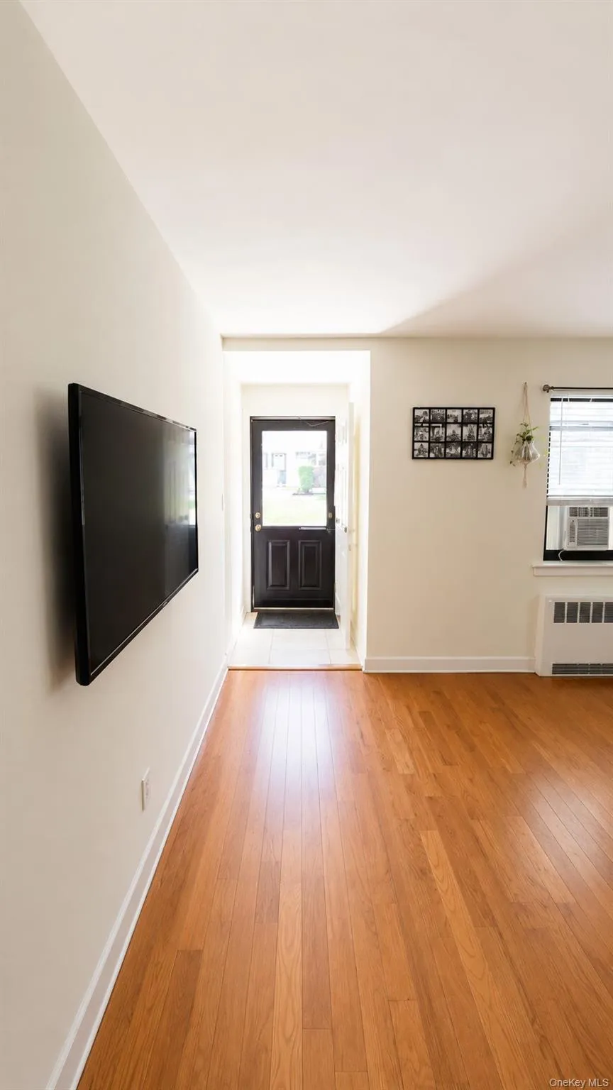 219-58 75th Avenue #232AI Oakland Gardens, NY 11364