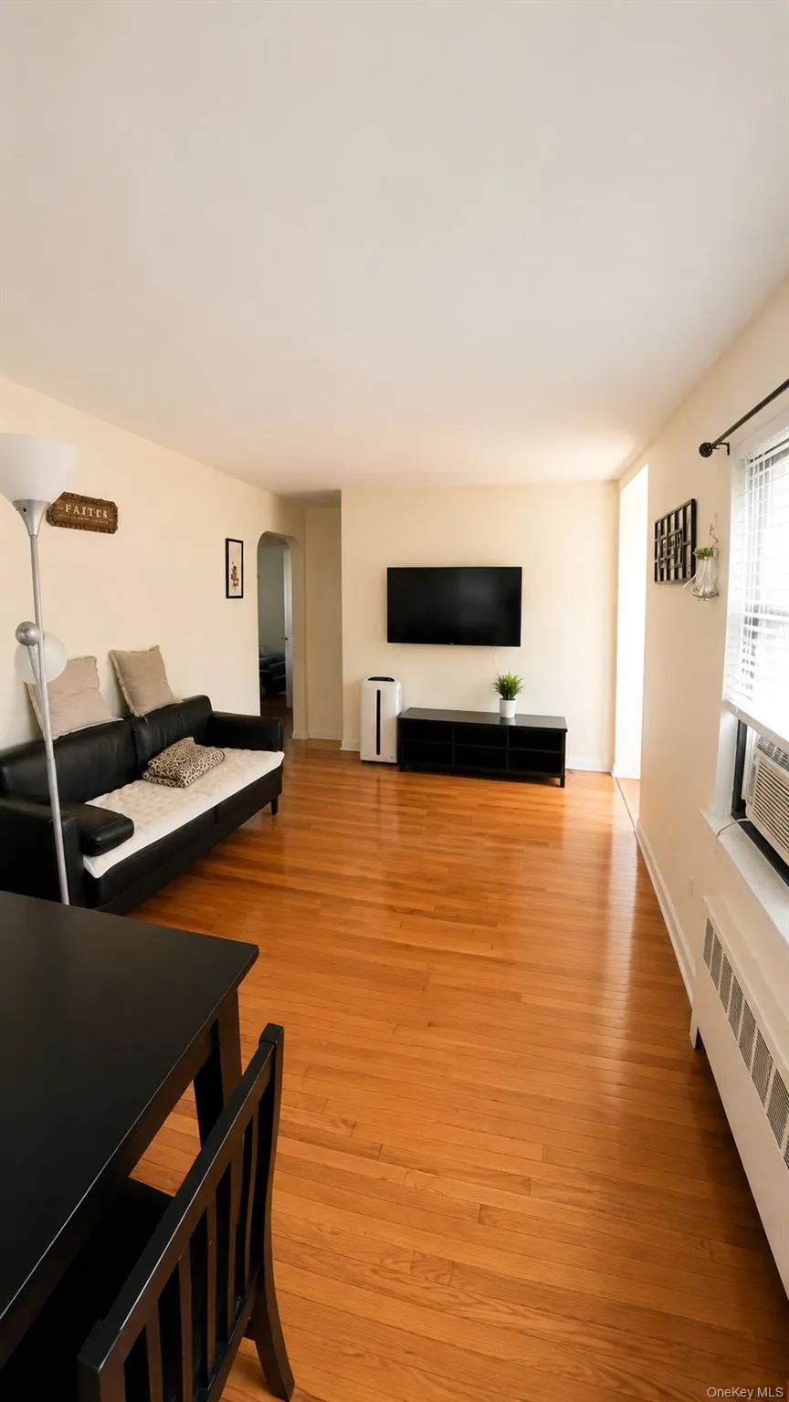 219-58 75th Avenue #232AI Oakland Gardens, NY 11364