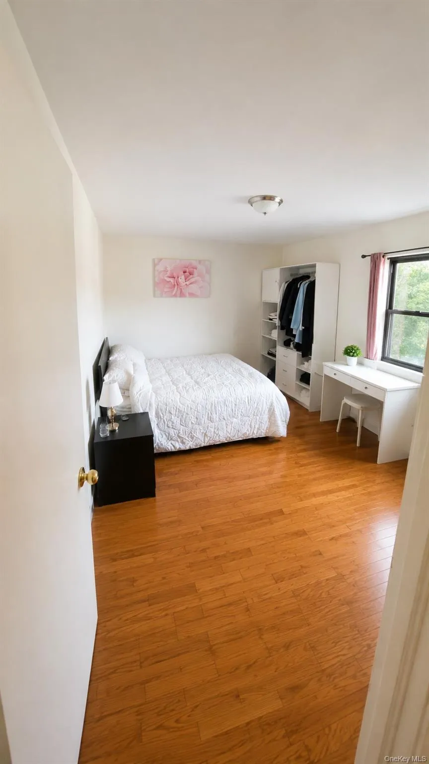 219-58 75th Avenue #232AI Oakland Gardens, NY 11364