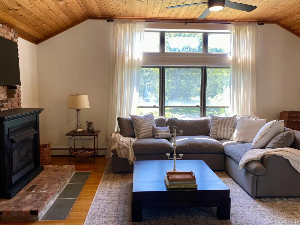 2735 Beebe Drive Cutchogue, NY 11935