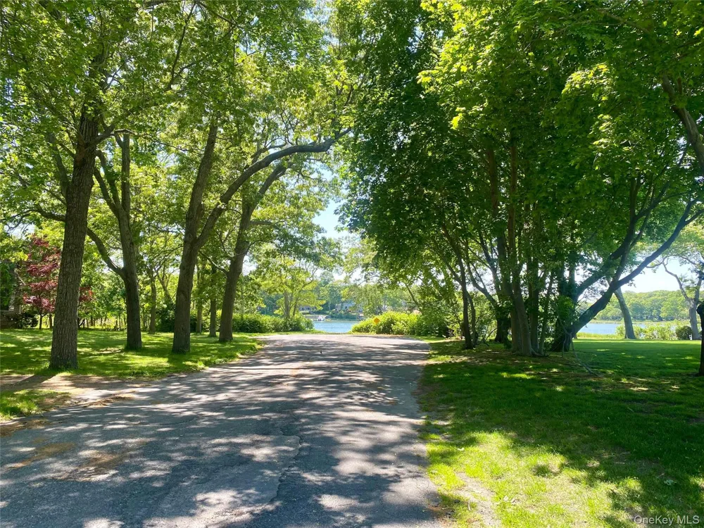 2735 Beebe Drive Cutchogue, NY 11935